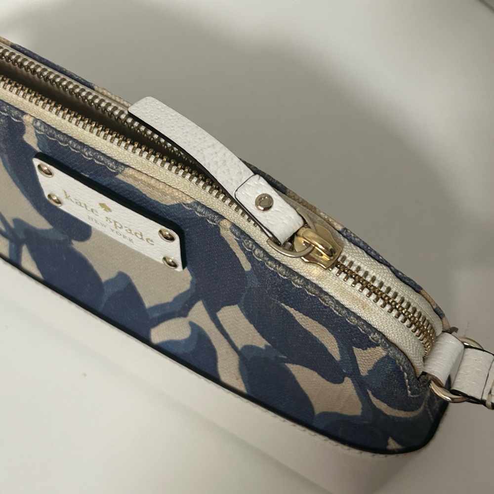 SOLD - Kate Spade Wellesley Leaves Hanna Hyacinth Crossbody - Picture 9 of 11